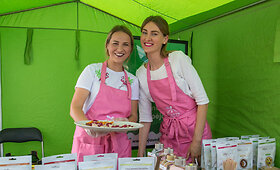 Veganus ir jiems prijaučiančius subūrė spalvingas augalinio maisto festivalis