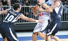 &Scaron;arūnas Jasikevičius debiutavo &bdquo;Fenerbahce&ldquo; gretose 