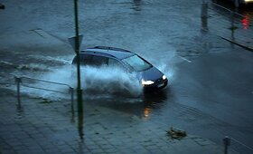 Antradienį Klaipėdoje gatves sėmė liūtis
