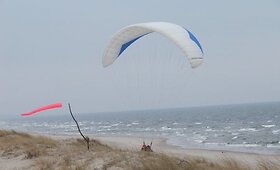 Savaitgalį dangų vir&scaron; Smiltynės raižė parasparniai