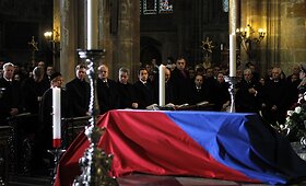 Prahoje atsisveikinama su Čekijos prezidentu Vaclavu Havelu