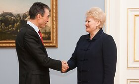 Prezidentė Dalia Grybauskaitė susitiko su NATO vadovu Andersu Foghu Rasmussenu