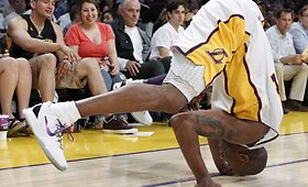 Los Andželo &bdquo;Lakers&ldquo; pergale pradėjo NBA Vakarų konferencijos ketvirtfinalį