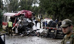Čilėje per autobuso ir sunkvežimio avarija žuvo 11 žmonių