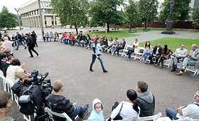 &bdquo;Flashmob&ldquo; akcija dėl Seimo narių skaičiaus mažinimo