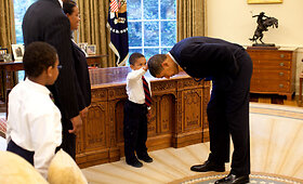 Baltųjų rūmų fotografo užfiksuotos Baracko Obamos pirmosios kadencijos akimirkos