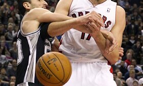 &bdquo;Spurs&ldquo; krep&scaron;ininkai nugalėjo Toronto &bdquo;Raptors&ldquo; ekipą