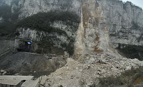Kinijoje žemės nuo&scaron;liauža pasiglemžė penkių žmonių gyvybes