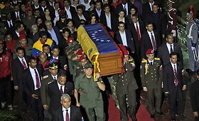 Venesuelos prezidentas Hugo Chavezas pa&scaron;arvotas atvirame karste
