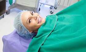 Vitai Jakutienei ir Skaistei Steikūnaitei buvo atlikta plastinė operacija