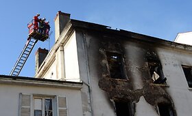 Apleistoje Prancūzijos gamykloje kilęs gaisras pareikalavo mažiausiai trijų gyvybių 