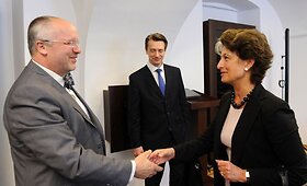 Į Vilnių atvyko Europos gynybos agentūros direktorė Claude-France Arnould