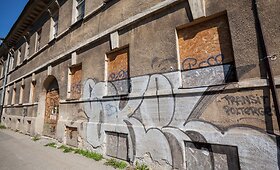 Apleistų ir apipai&scaron;ytų pastatų Vilniuje savininkams teks tvarkytis