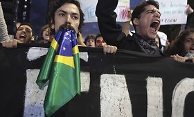 Brazilijoje per masinius protestus sužeista de&scaron;imtys žmonių