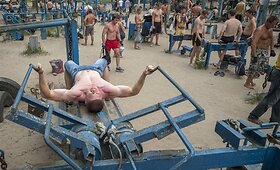 Neįprasta, bet gausiai lankoma savadarbių treniruoklių aik&scaron;tė Kijeve