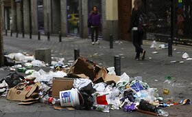 Madride dėl streiko pradėjo kauptis kalnai &scaron;iuk&scaron;lių