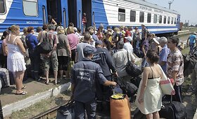 Ukrainos rytuose dėl kovų savo namus paliko mažiausiai 415 800 žmonių