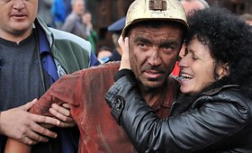 Bosnijos ir Hercogovinos akmens anglių kasykloje per žemės drebėjimą žuvo penki kalnakasiai 