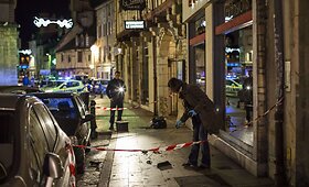 Prancūzijoje vairuotojas, &scaron;aukdamas &bdquo;Alach akbar&ldquo; rėžėsi į žmonių minią