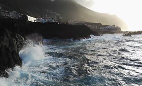 Madeira &ndash; stulbinančiais kra&scaron;tovaizdžiais žavinti sala
