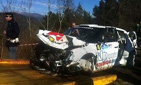 &bdquo;Formulės-1&ldquo; pilotas Robertas Kubica ralyje patyrė avariją