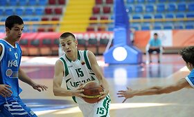 Lietuvos U-15 vaikinų krep&scaron;inio rinktinė įveikė graikus