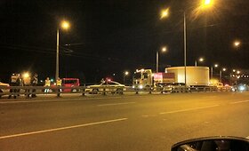Vilniaus miesto gatvėmis naktį riedėjo devynių metrų pločio krovinys