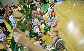 LMKL finale triumfuoja  &bdquo;VIČI-Aistės&ldquo; 