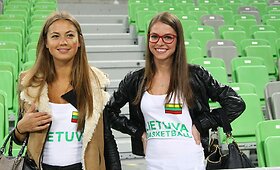 Viktorija Kunauskaitė-Pocienė ir Eglė Andreikaitė į Liublianą atvyko su specialiais mar&scaron;kinėliais