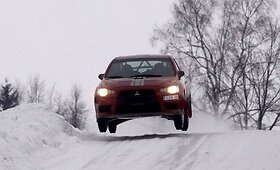 &bdquo;Halls Winter Rally 2011&ldquo; akimirkos