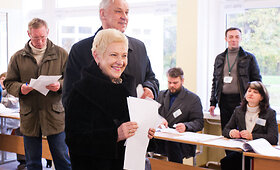 Rinkimai 2012: Seimo rinkimuose balsavo Seimo pirmininkė Irena Degutienė