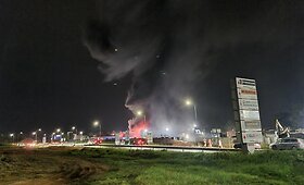 15min skaitytojų nuotraukos: Kaune dega atliekų perdirbimo įmonė