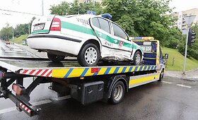 Vilniuje per avariją aplamdytas policijos automobilis