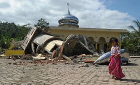 Indonezijoje 6,5 balo žemės drebėjimas nusine&scaron;ė mažiausiai 25 žmonių gyvybes