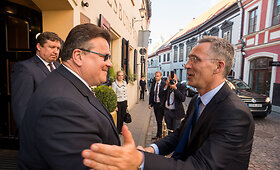 Į Lietuvą atvyko NATO vadovas