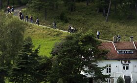 Andersas Behringas Breivikas grįžo į Utojos salą pademonstruoti kaip žudė 