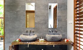 Romanti&scaron;ka ir truputį isteri&scaron;ka rojaus sala