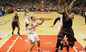 Toronto &bdquo;Raptors&ldquo; su Linu Kleiza pralaimėjo Čikagoje