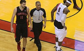 Specialiai 15min.lt: Linas Kleiza prie&scaron; LeBroną Jamesą ir Dwyane'ą Wade'ą