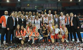 Rusijos moterų krep&scaron;inio taurės turnyre triumfavo Algirdo Paulausko treniruojama UGMK komanda