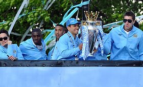 Anglijos futbolo čempiono &bdquo;Manchester City&ldquo; triumfo akimirkos stadione ir gatvėse