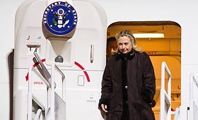 Pirmadienio vakarą į Vilnių atvyko JAV valstybės sekretorė Hillary Clinton