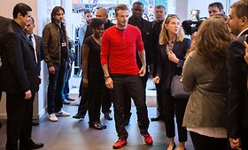 Davidas Beckhamas Paryžiuje susitiko su gerbėjais