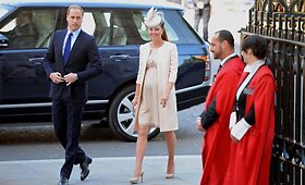 Karali&scaron;koji &scaron;eima rinkosi į Vestminsterio abatiją paminėti Elizabeth II karūnavimo jubiliejų