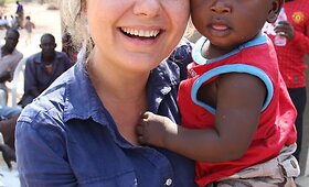 Beata Nicholson, Giedrius Savickas ir Virginija Kochanskytė tęsia darbus Tanzanijoje