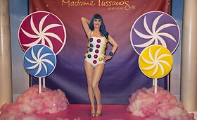 Niujorko &bdquo;Madame Tussauds&ldquo; muziejuje pristatyta nauja Katy Perry skulptūra