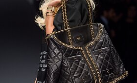 &bdquo;Moschino&ldquo; podiumu žengė ir Katy Perry su Rita Ora