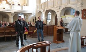Vilniaus evangelikų liuteronų bažnyčioje palaiminta Lietuvos motociklistų klubo vėliava