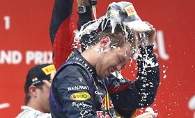Sebastiano Vettelio triumfas i&scaron;kovojus ketvirtą F-1 čempiono titulą