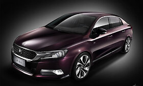 &bdquo;Citroen DS 5LS&ldquo; prabangus sedanas
